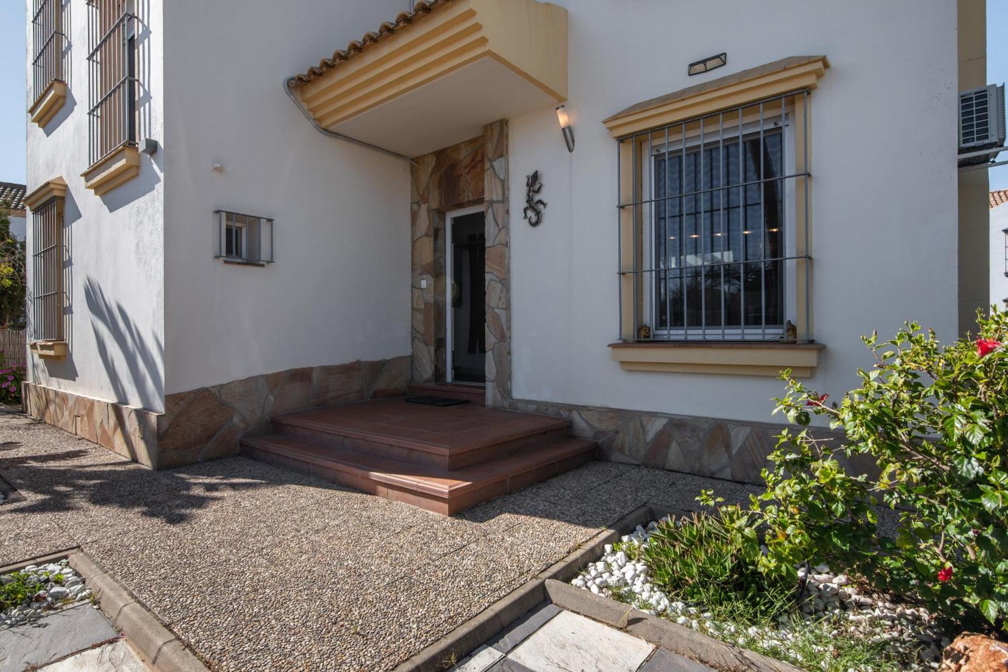 Chalet Sol Y Mar By H Isla Canela Exterior photo